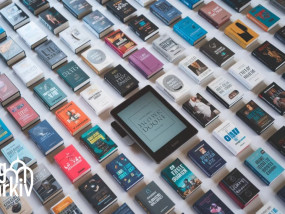 Чи варто купувати електронну книгу? Враження від користування та топ електронних книг України у 2025 році.